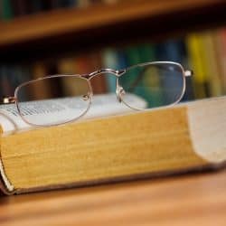 049299314-library-250×250